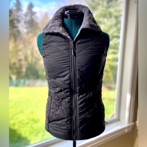 Northface Reversible Black/Grey Vest